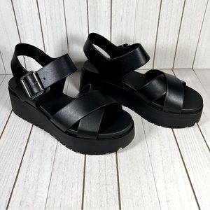 Soda Alyssa Black Platform Sandals